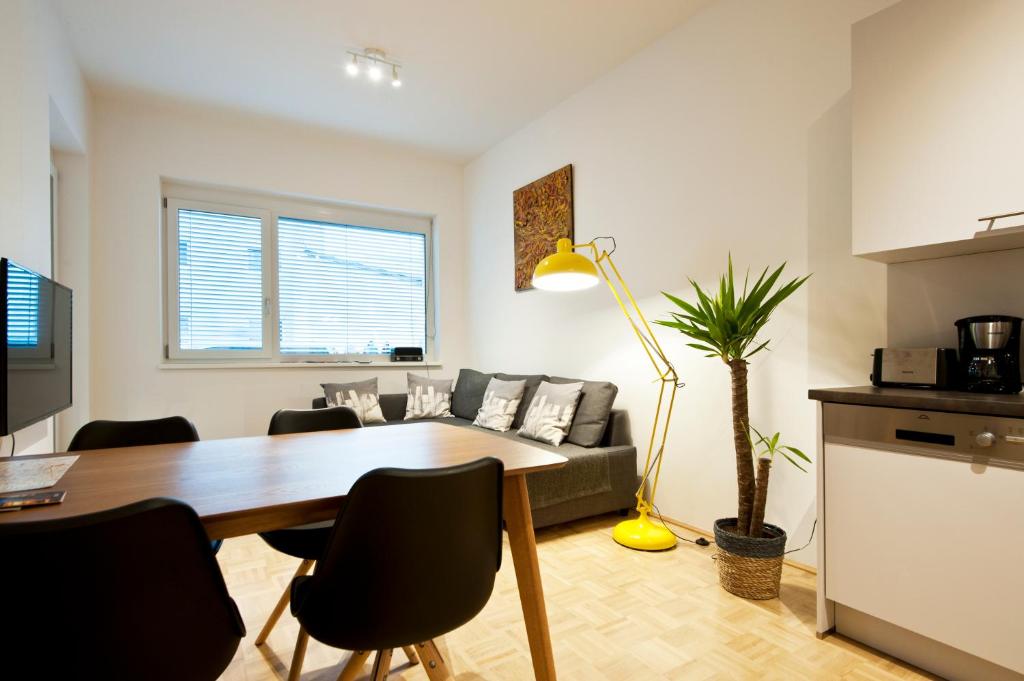 City-Apartment Lendviertel - PRIVATE PARKING GARAGE 6
