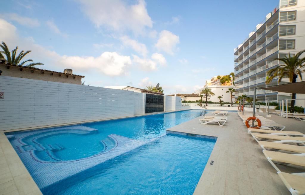Pierre & Vacances Mallorca Deya - Adults recommended 8