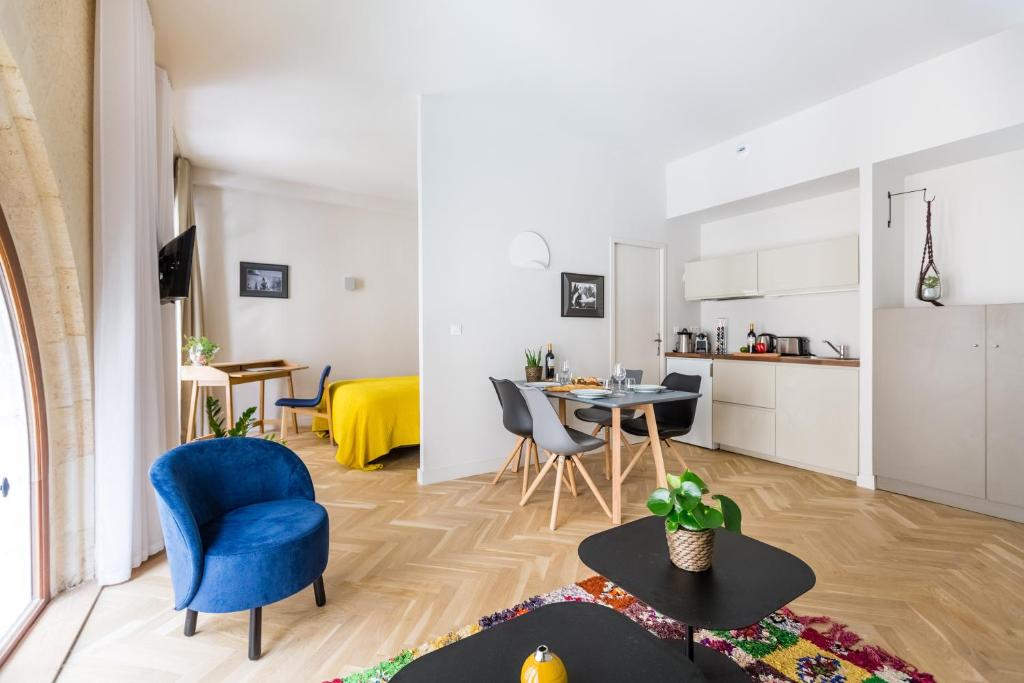 Les Suites de Saint Amand 3
