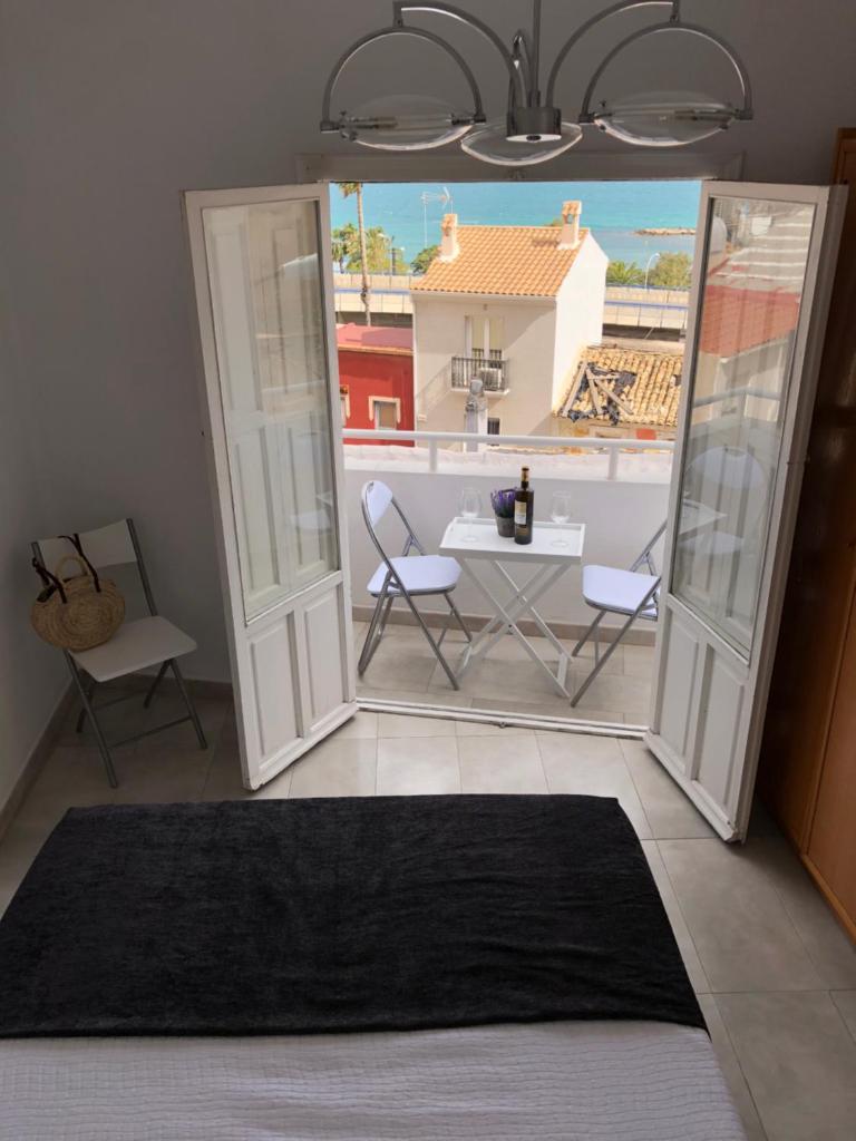 Casa Con Preciosas Vistas A La Playa Del Postiguet 4