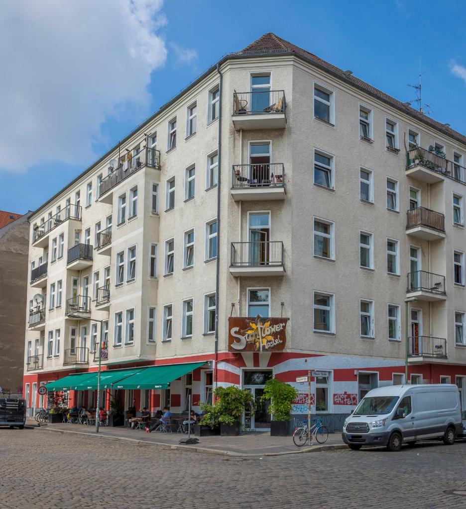 Sunflower Hostel Berlin Image