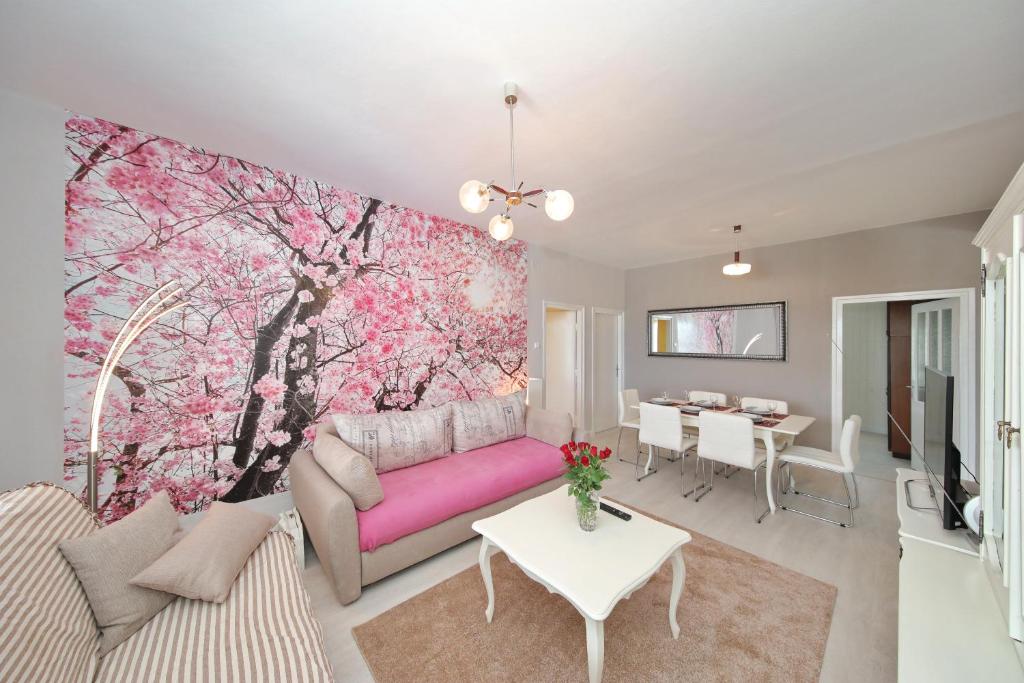HACIENDA MIA with pool,BBQ,free parking 4