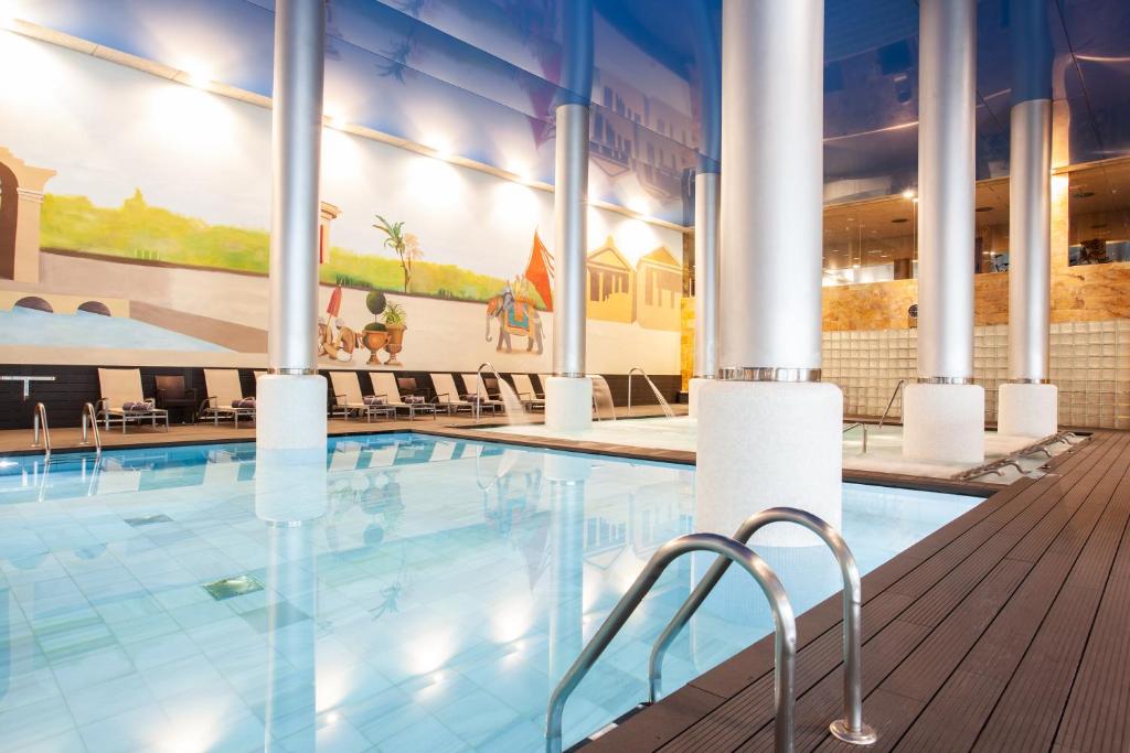 Grupotel Playa de Palma Suites & Spa 8