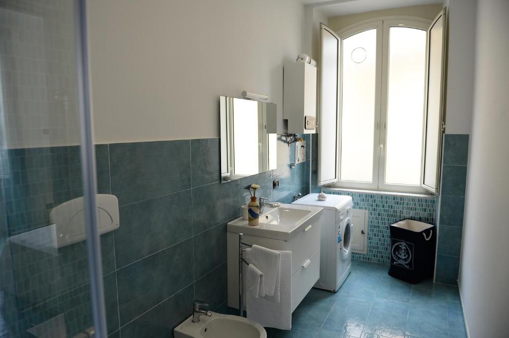Casa del Porto al Borgo Marinari 3