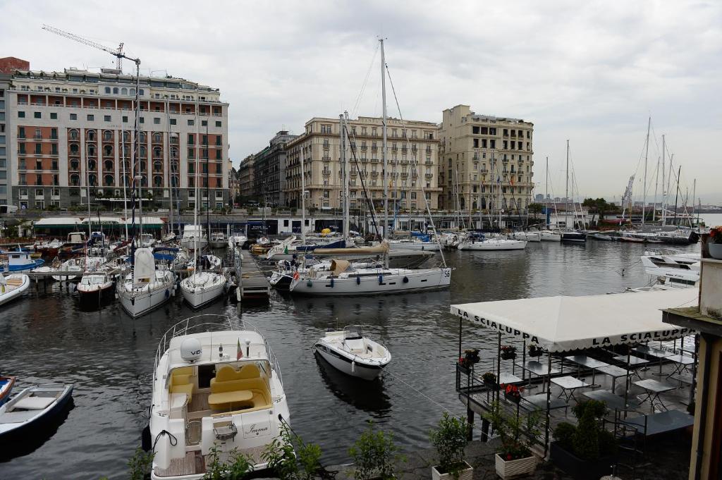 Casa del Porto al Borgo Marinari 6