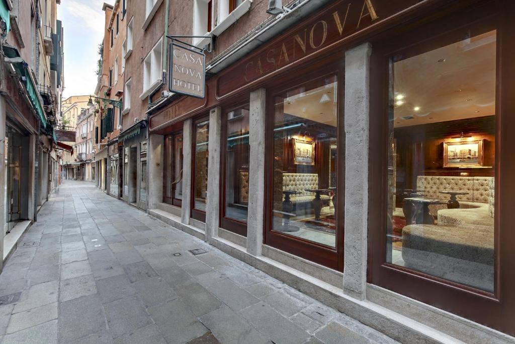 Hotel Casanova Image