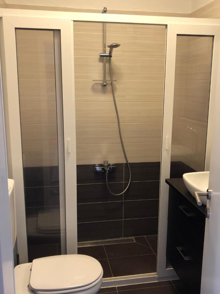 Hana Apartment 8
