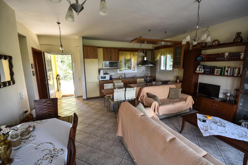 Martha's Villa 5