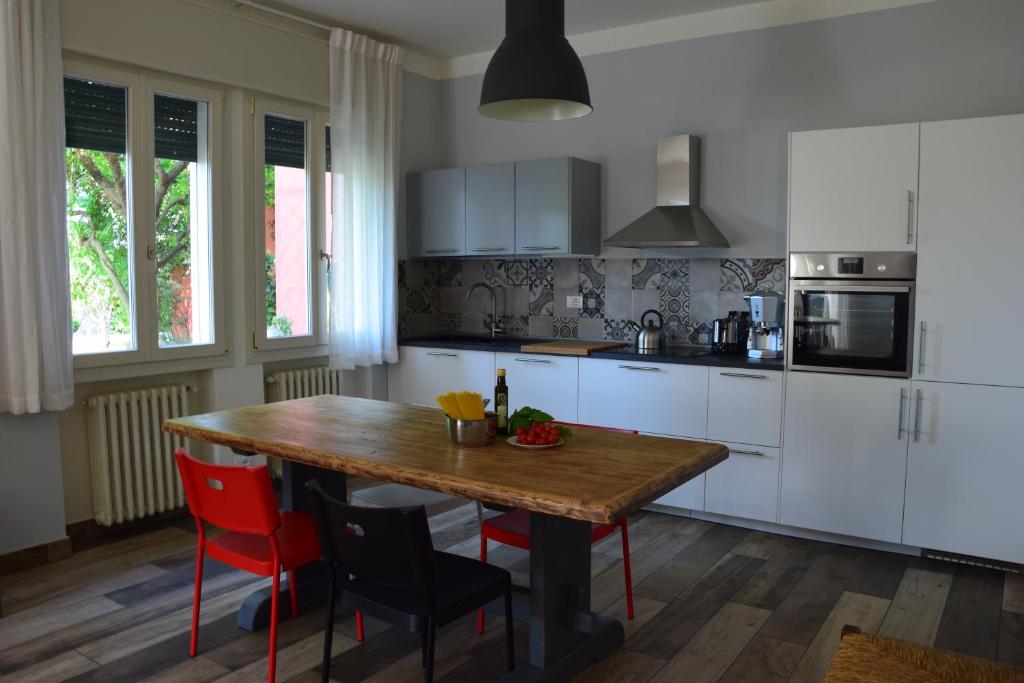 GINEVRA'S COUNTRY HOME 4