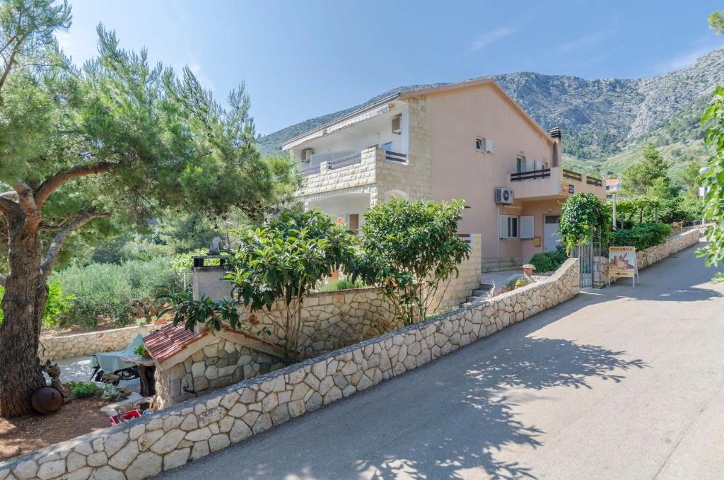 Apartments Caric 5