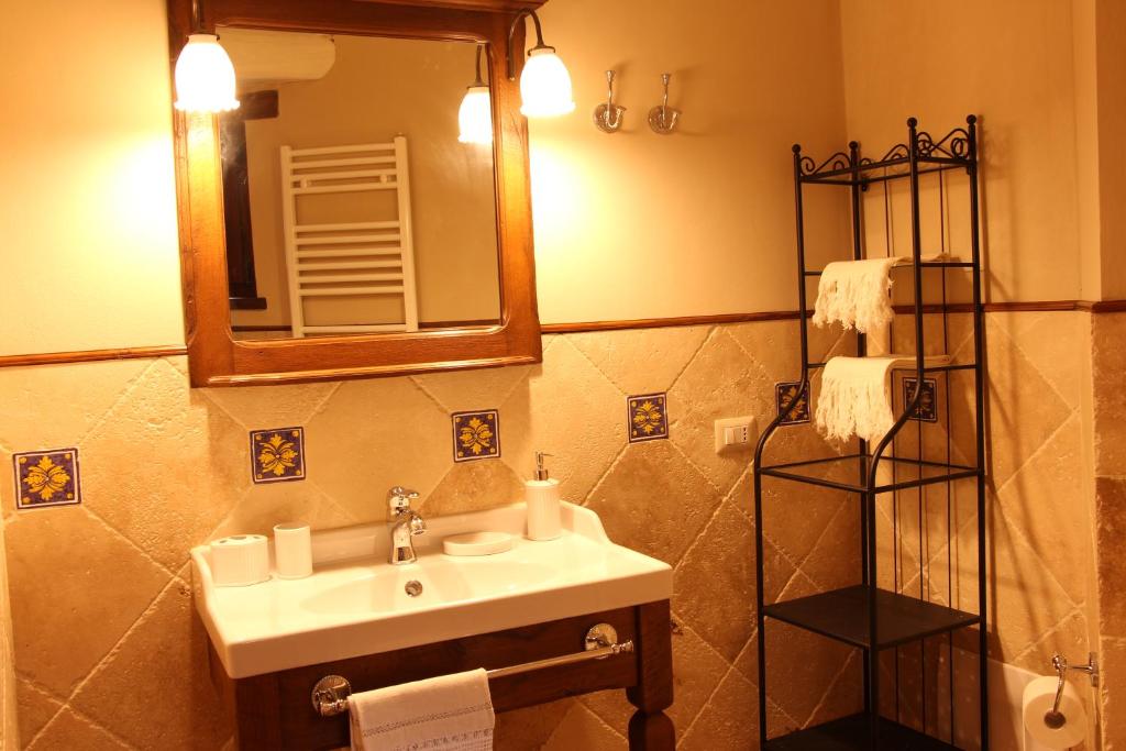 Il Cortile delle Rose Holiday House 3