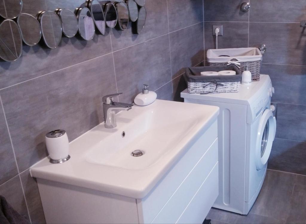 Apartment N&B 4