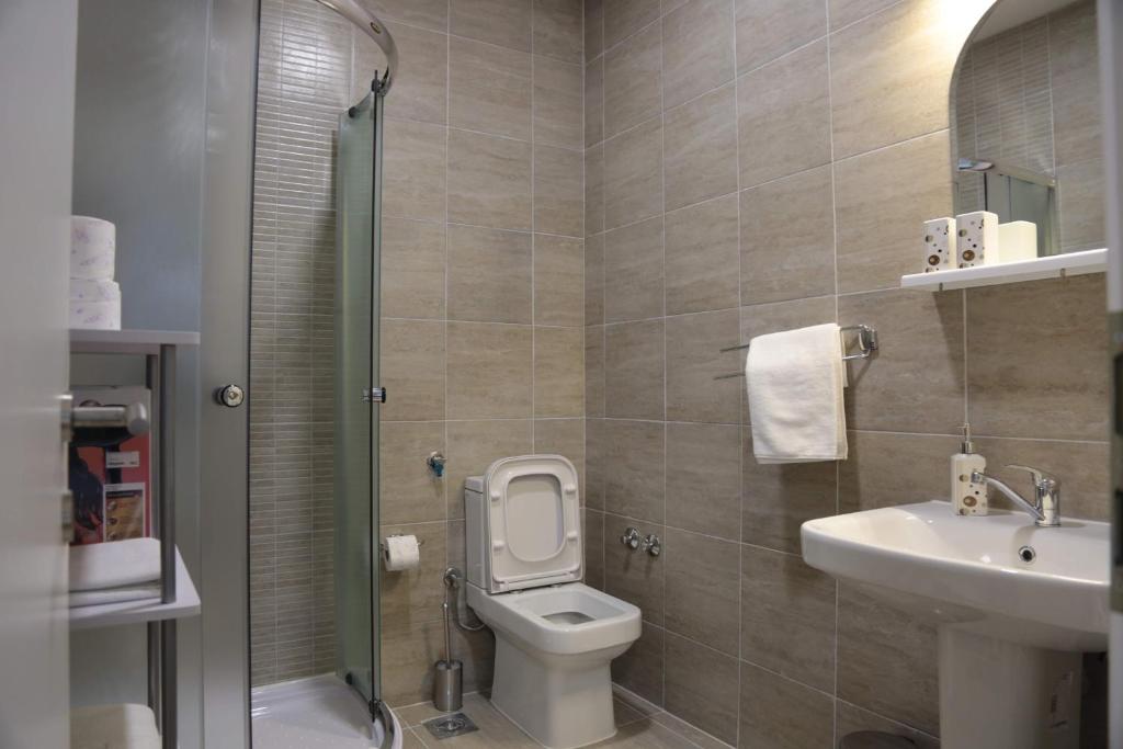 Sweet Dreams Studio Apartment 8
