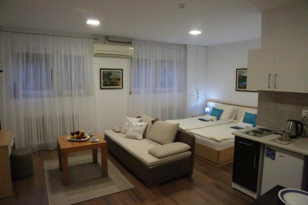 Sweet Dreams Studio Apartment 4