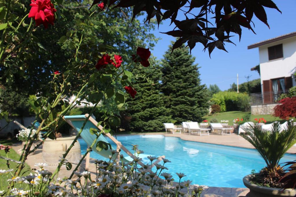 Photo de la galerie de l'établissement Villa Nicolai tra Mare e Montagna, à Lettomanoppello