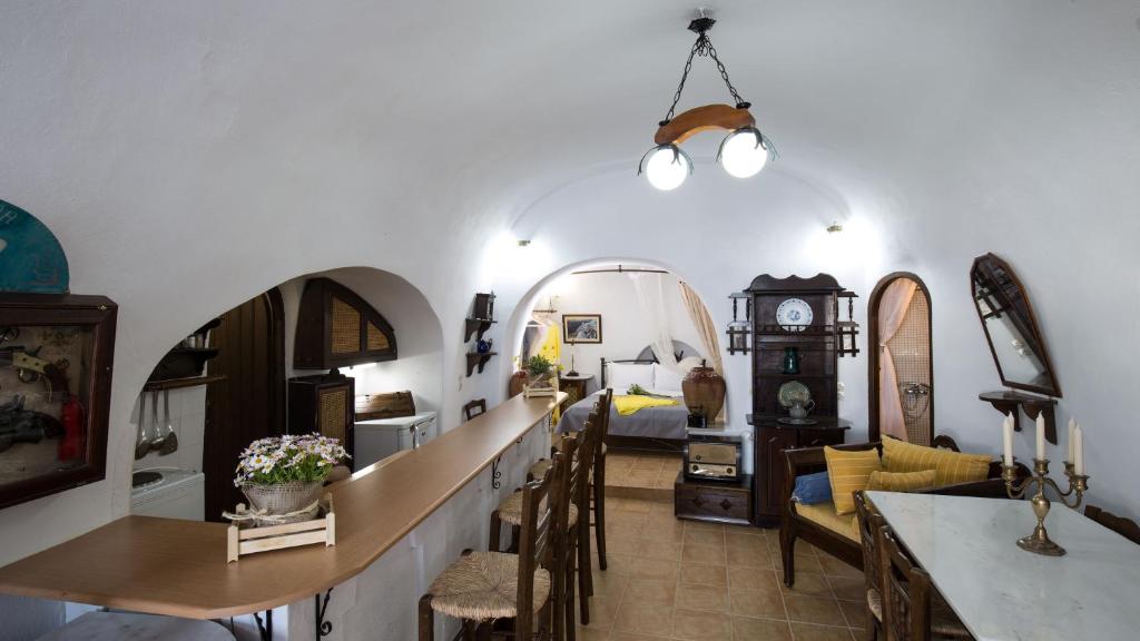 Mylopetres Traditional Houses Finikia 4