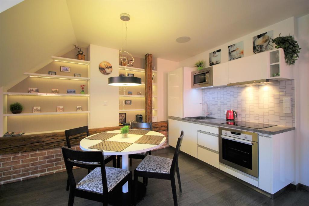 Agnes - Apartments 8