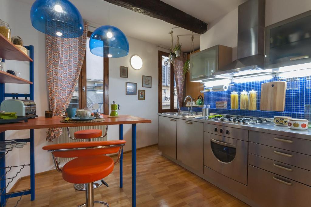 Pietrapiana flat & local market 4