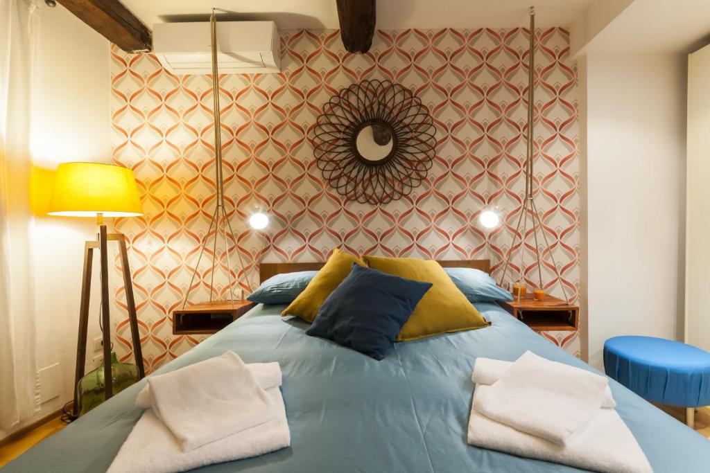 Pietrapiana flat & local market 8