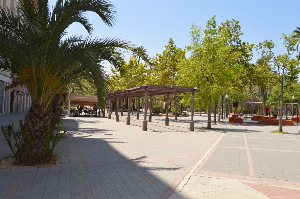 Avenida de Alicante en Elche con Wifi, Smart TV, Aire Acondicionado 6