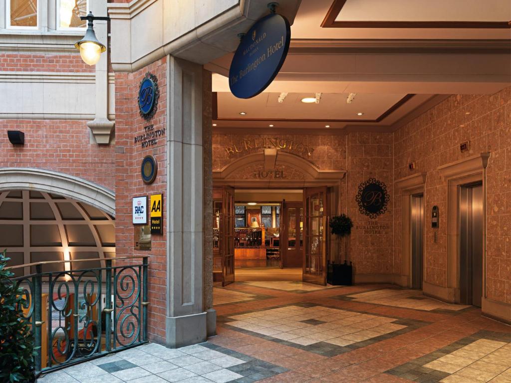 Macdonald Burlington Hotel Image
