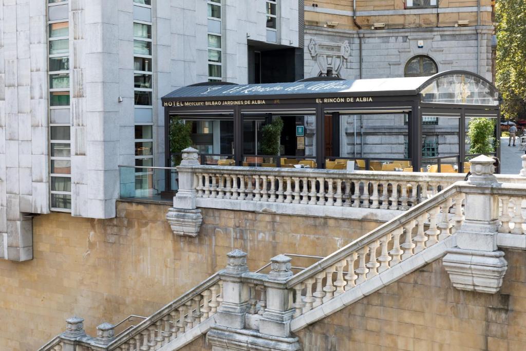 Hotel Mercure Jardines de Albia Image