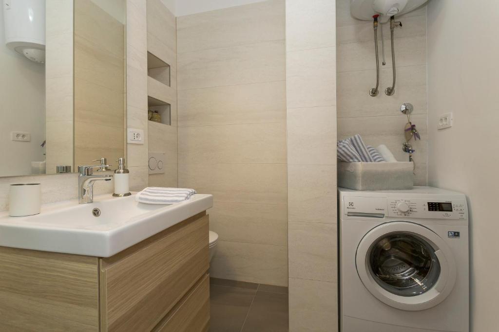 La Perla Apartment 5