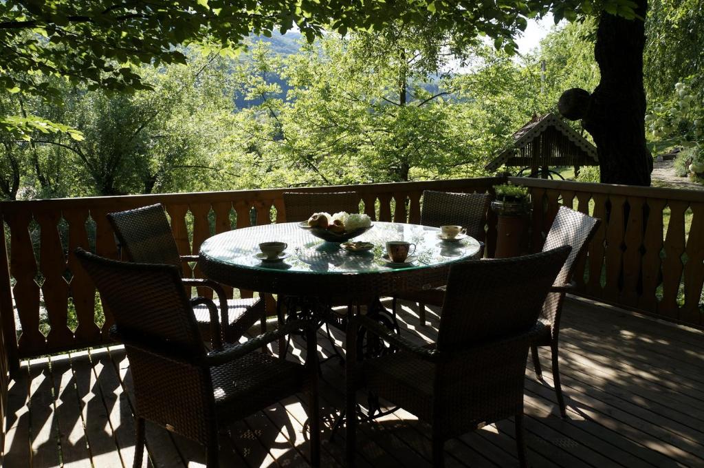 Country house with a pool in Medvednica Nature Park 4