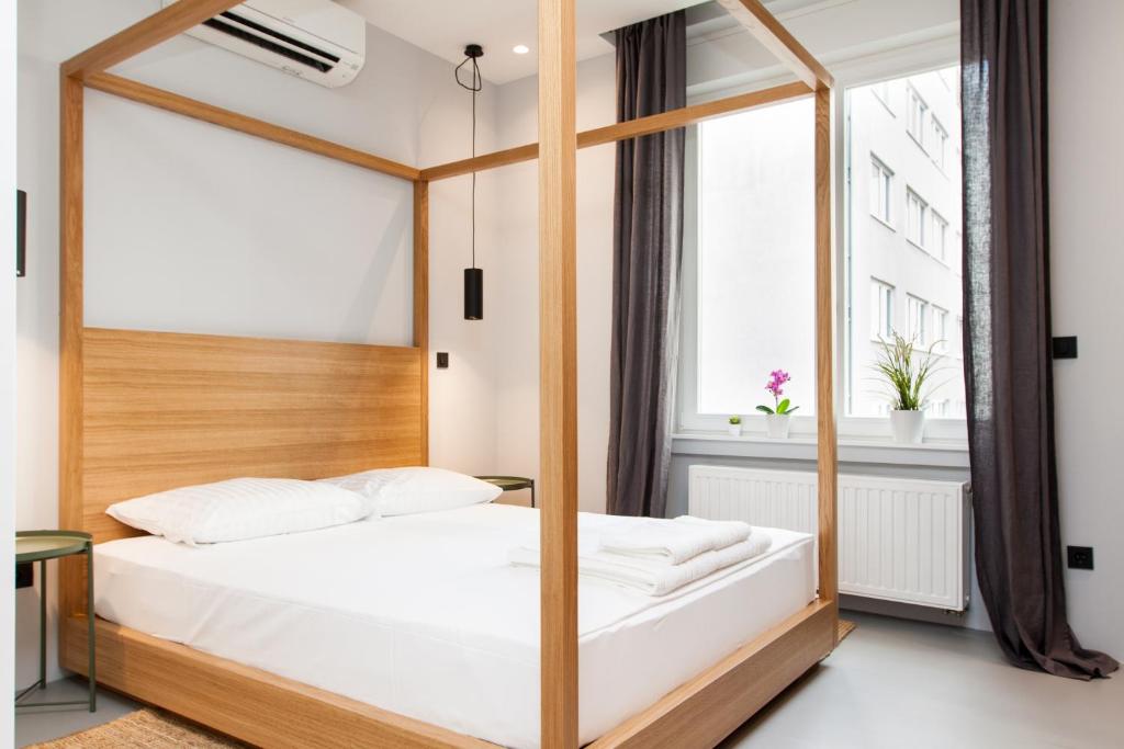 Rooms and Apartments Glossy 2