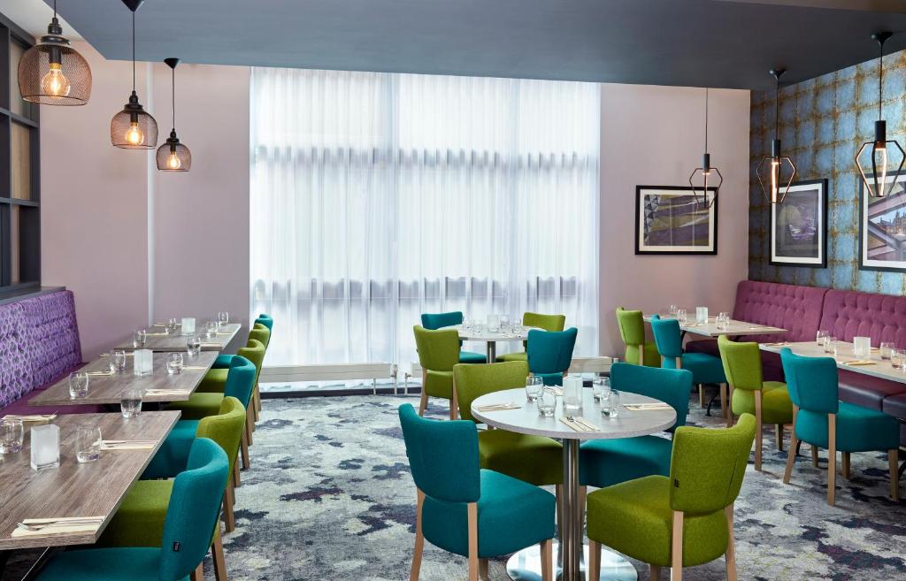 Leonardo Hotel Sheffield Image