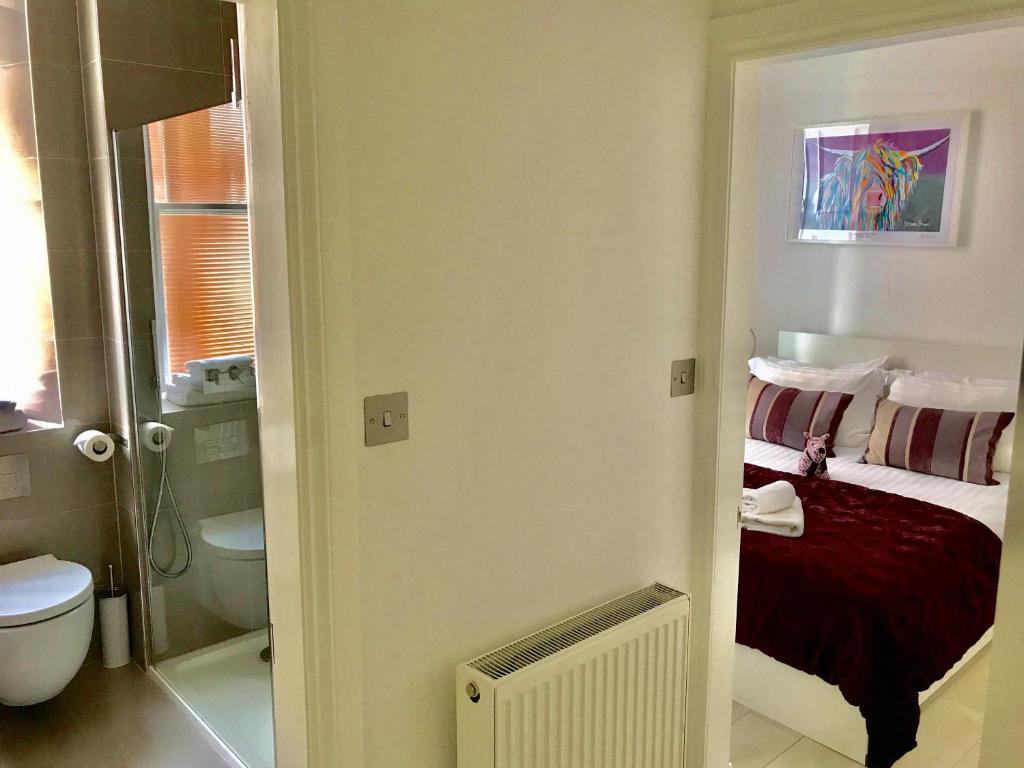 Heart Of Edinburgh City Flat 8