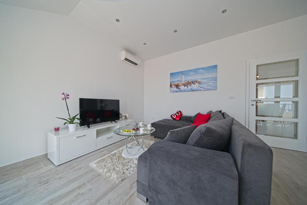 Apartment Dvina 5