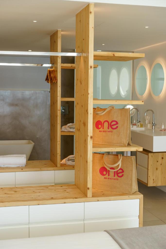 One Ibiza Suites 3