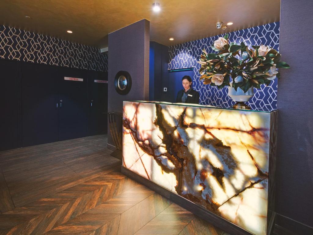 28 Hotel Image