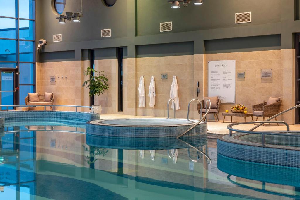 The Johnstown Estate Lodges 8