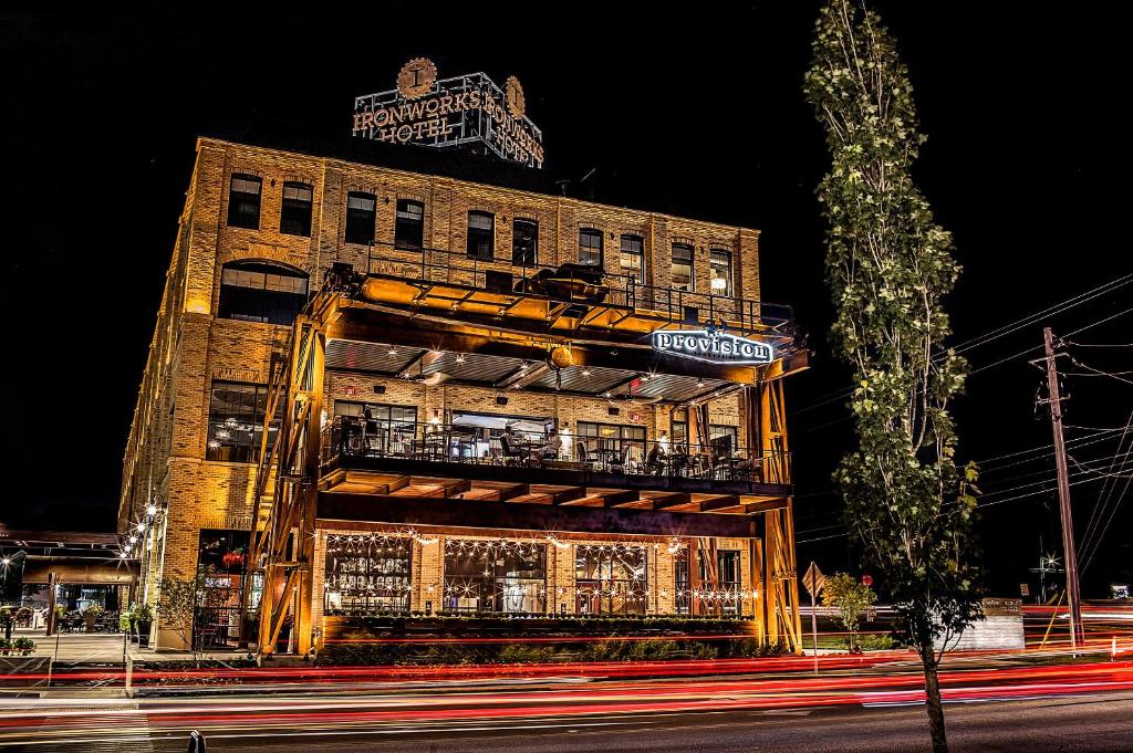 Ironworks Hotel Indy Image