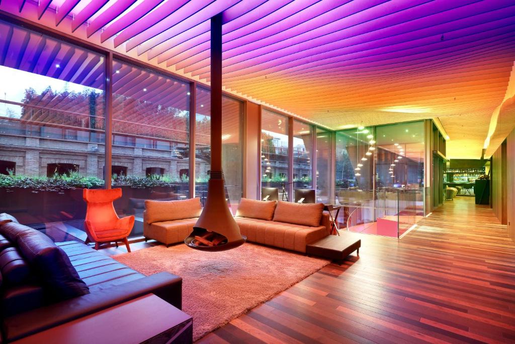 Hotel SB Glow Sup Image
