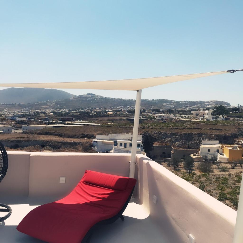 Santorini’s Diamond Houses 5
