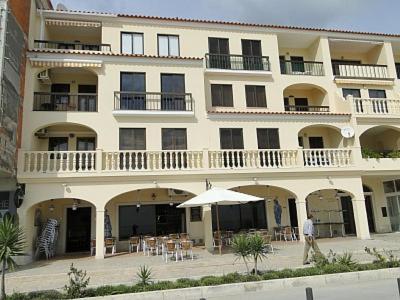 Luxuoso apartamento na praia 6