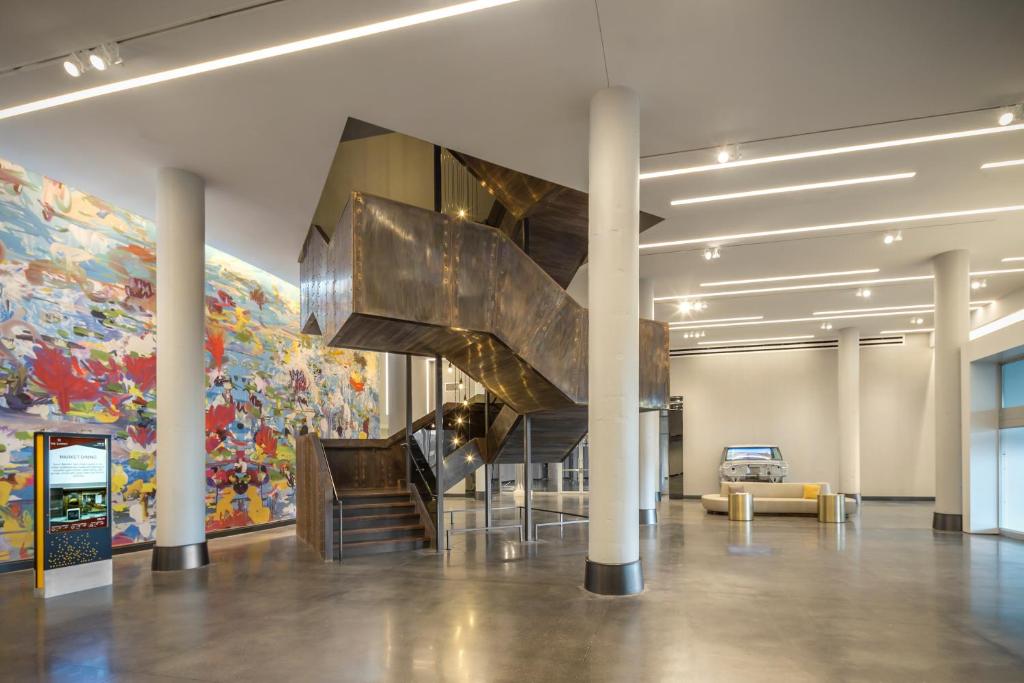 The Summit Hotel Image