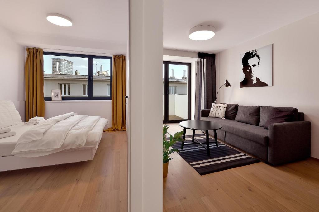 Smart & Green Living by Ambiente 8