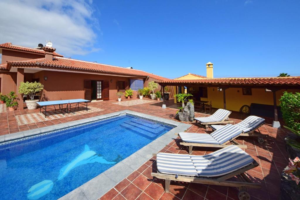 Alina - Vivienda vacacional con piscina privada 7