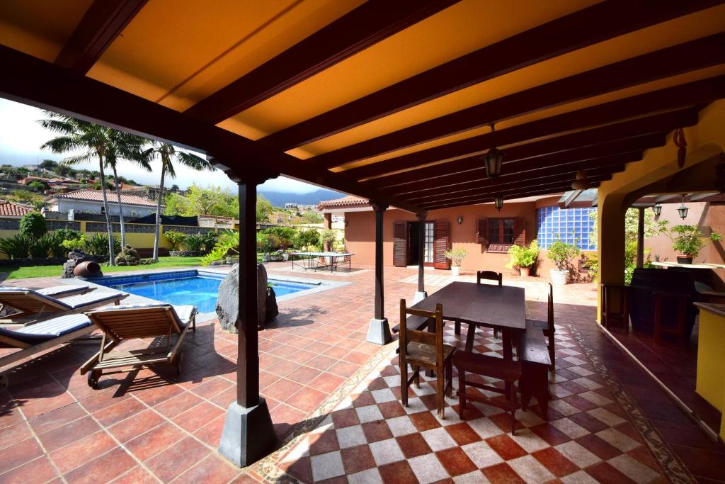 Alina - Vivienda vacacional con piscina privada 2