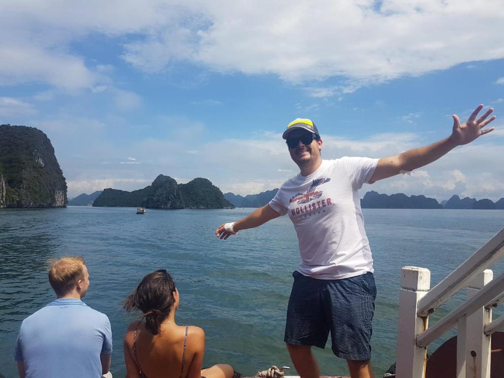 Cat Ba Santorini Homestay