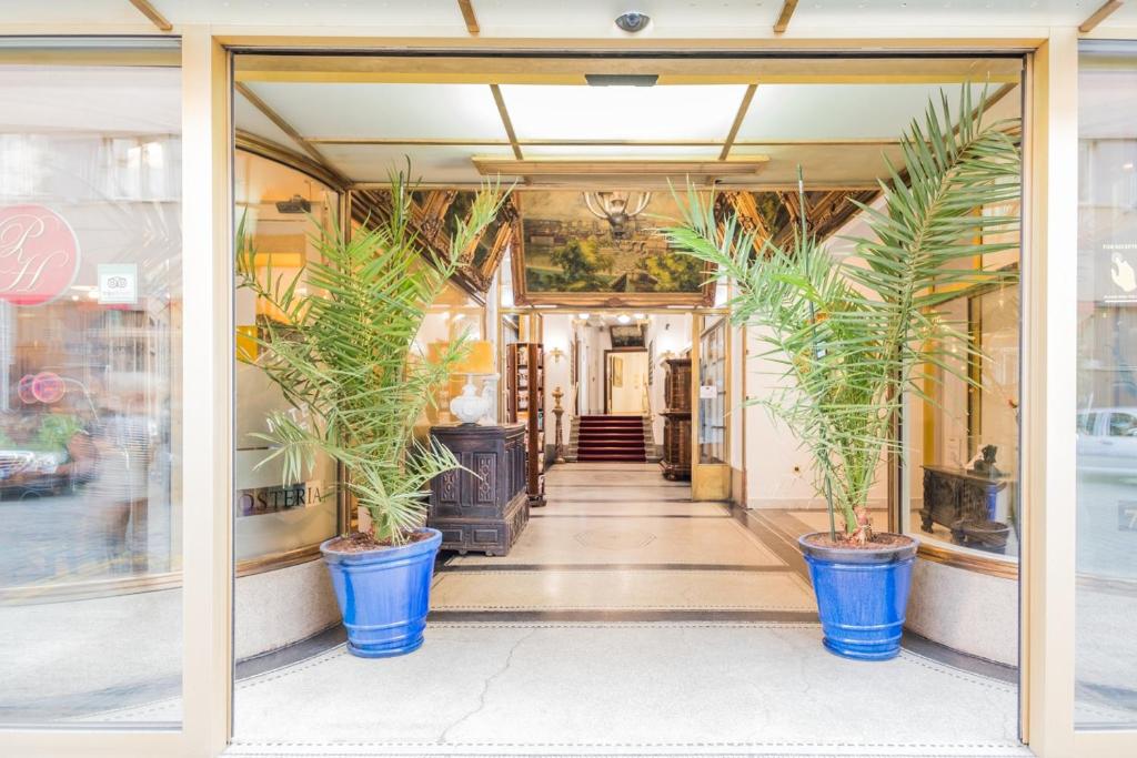 Hotel Bologna Image