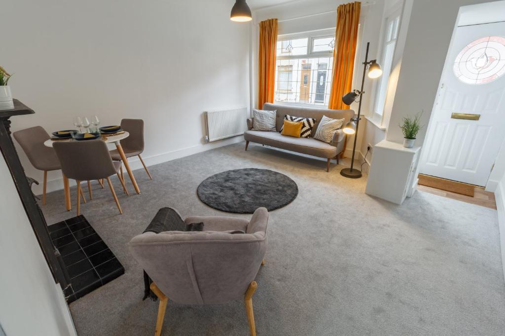 Sapphire Home Stay Image