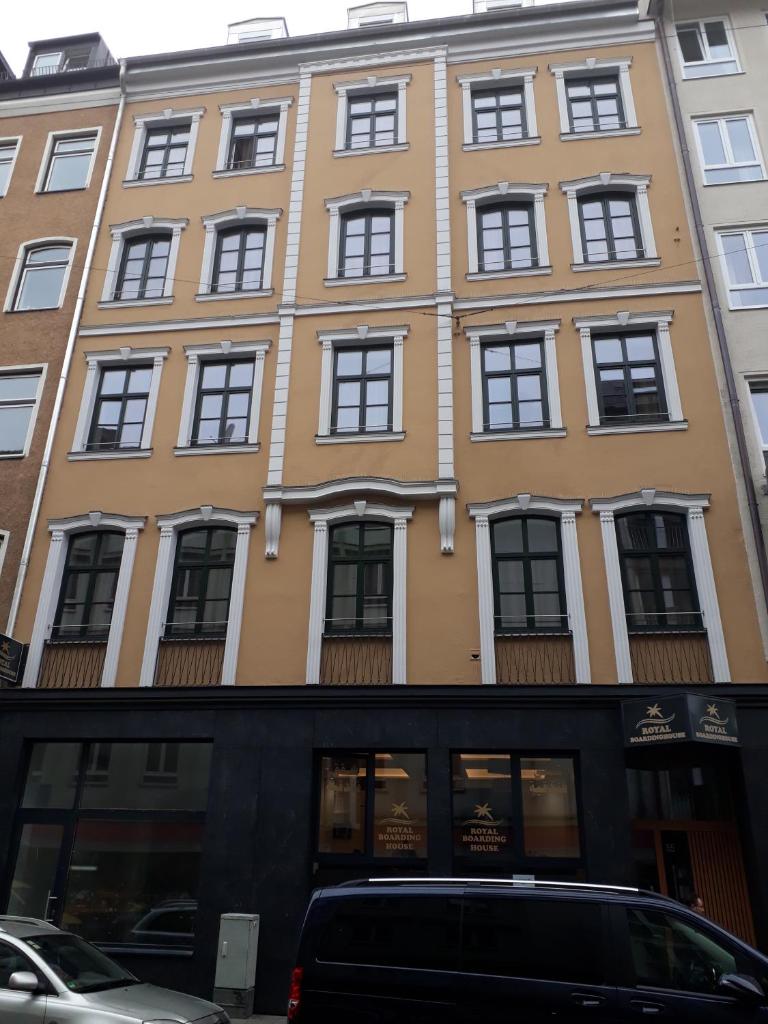 Royal Boardinghouse GmbH - Munich 1