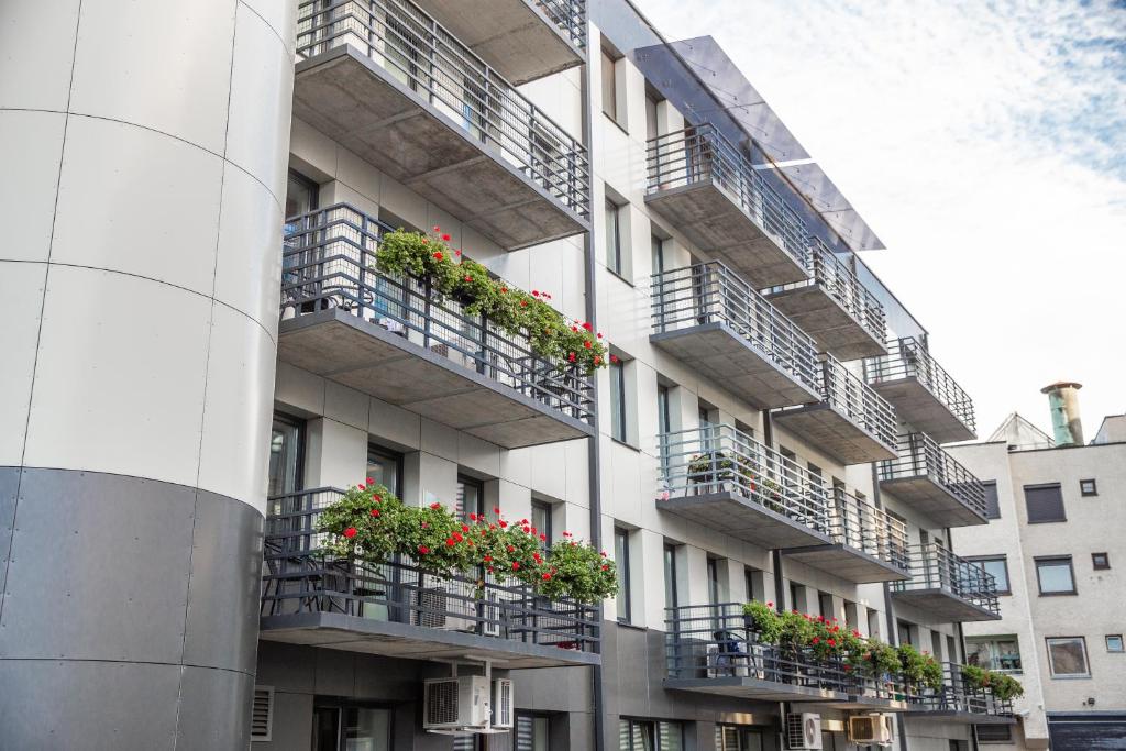 HOF Apartments 1