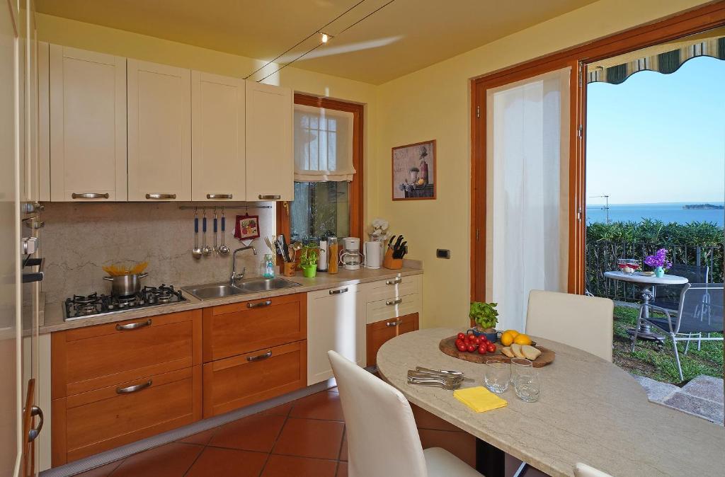 Photo de la galerie de l'établissement Villa Loredana, à Gardone Riviera