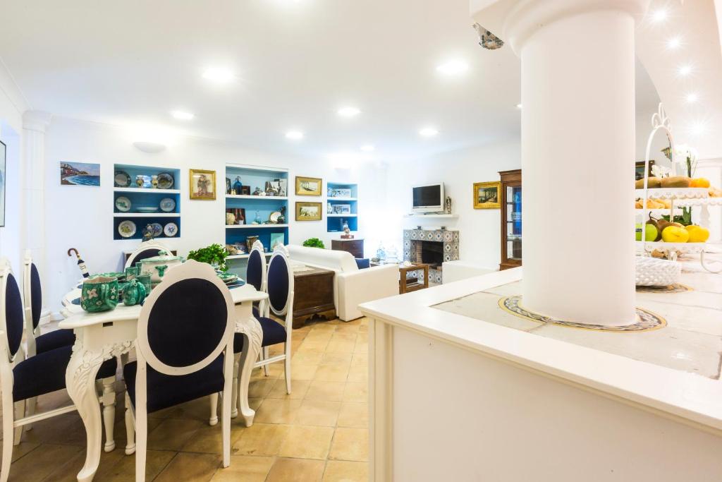 Photo de la galerie de l'établissement Residenza San Luca Praiano, à Praiano 18 autres photos